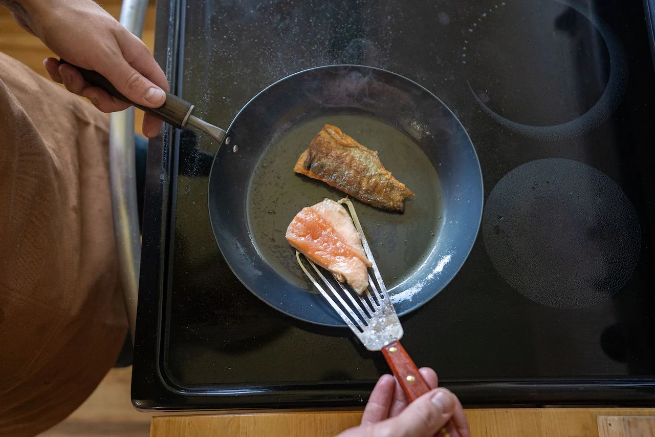 Nogent Slotted Fish Spatula 16cm - Image 3